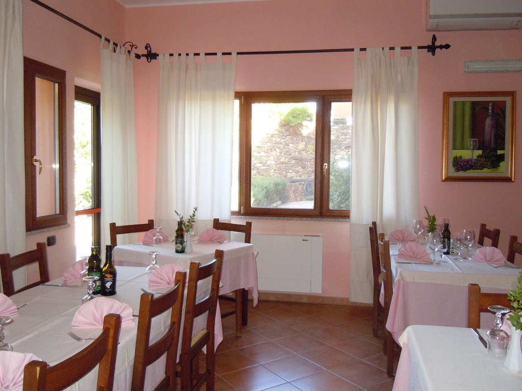 Il Castello Hotel Villaputzu Exterior photo
